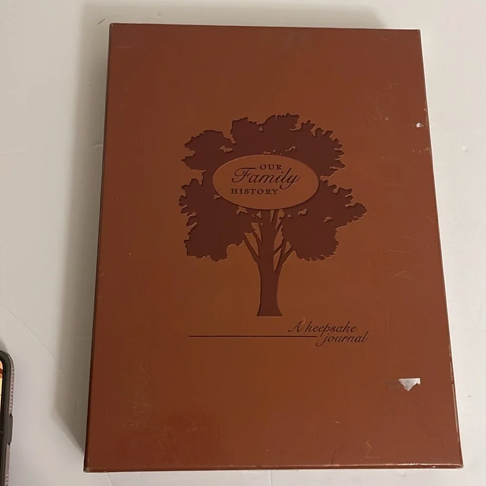 NEW Create Your Own Family Record A‎ Keepsake Journal Italian Leatherette